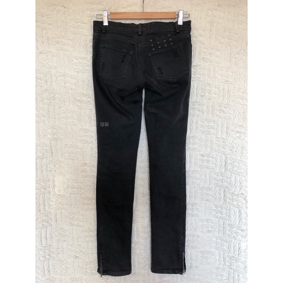 ankle zip skinny jeans